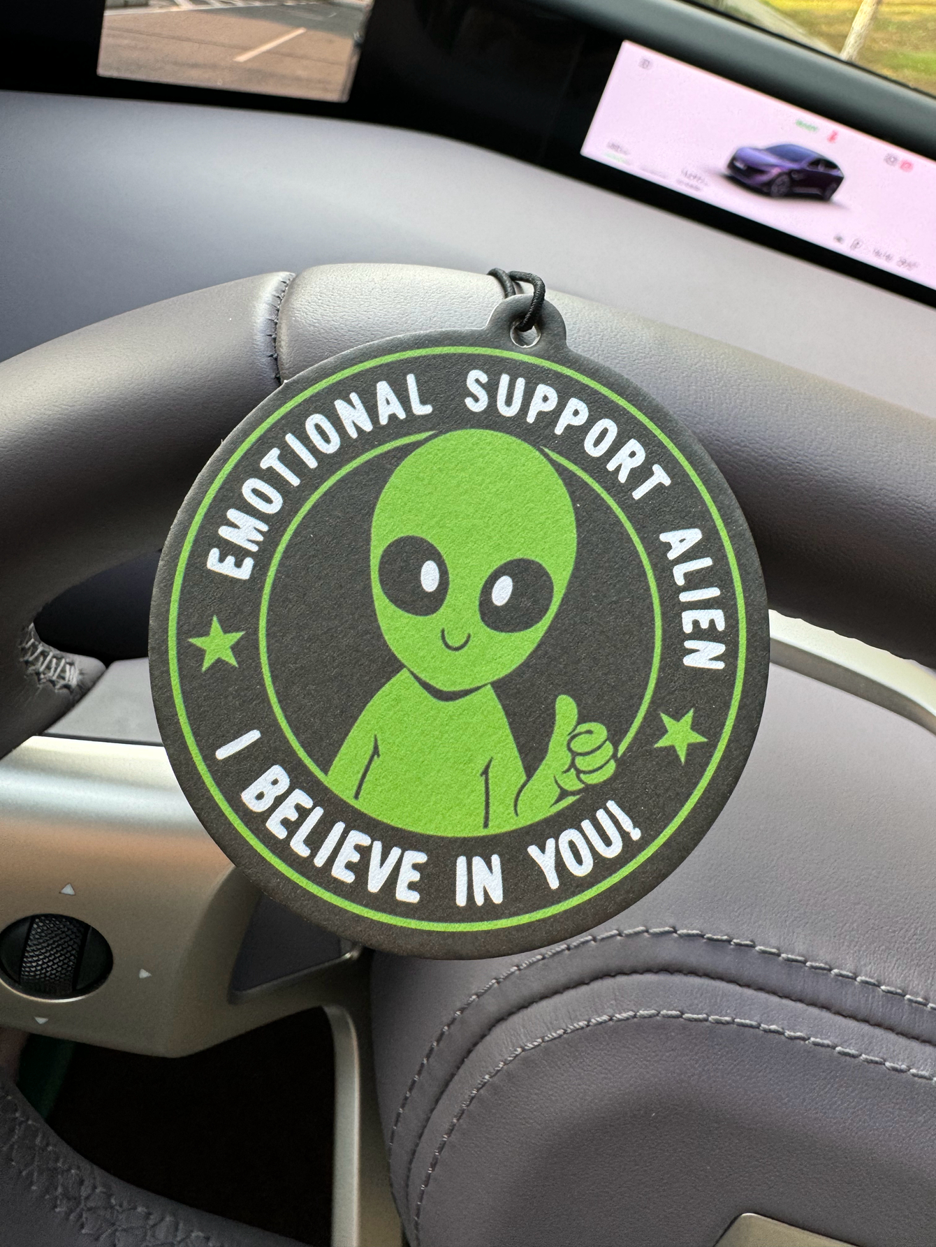 Emotional Support Alien Alien  - Home Bathroom Freshener บทวิจารณ์และราคา